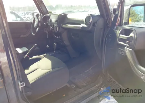 2016 Jeep Wrangler Unlimited Sport z USA, uszkodzony, nr VIN 1C4BJWDG9GL231245